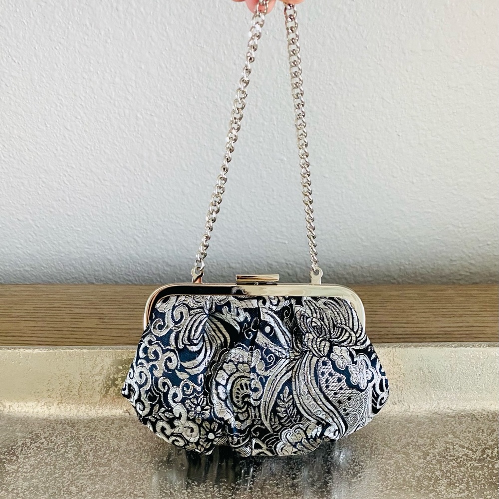 New White House Black Market Dainty Evening Bag Pouch Purse Black & Silver Strap